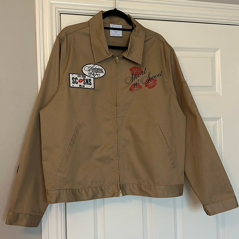 Brand New Jacket (sizeS)only for VIP Ticket holders at the Sabrina Carpenter to…